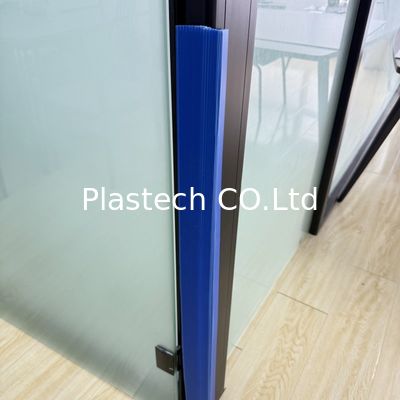 Plastikowy wnętrzny kącik ochronny dla wyrobów ochronnych