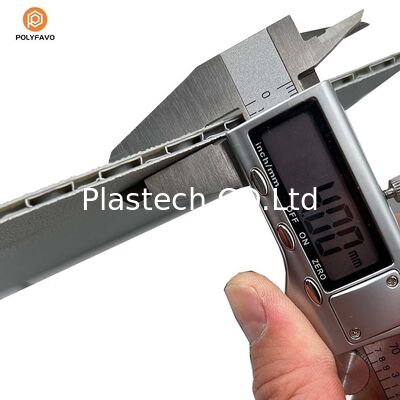 5mm 1200gm Szary 2440x1220 4x8ft Plastikowy panel z pączkami PP do pudełka opakowania przemysłowego